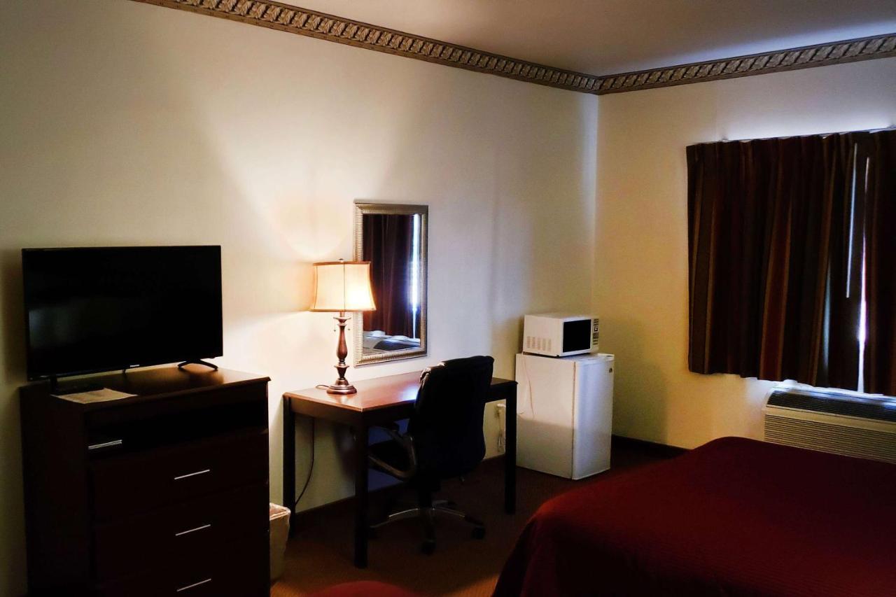 Travelodge By Wyndham Carlsbad Nm Екстер'єр фото